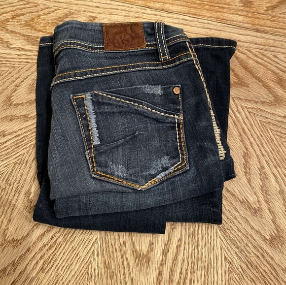 Bucket Jean's (Sabrina) - Picture 1 of 3